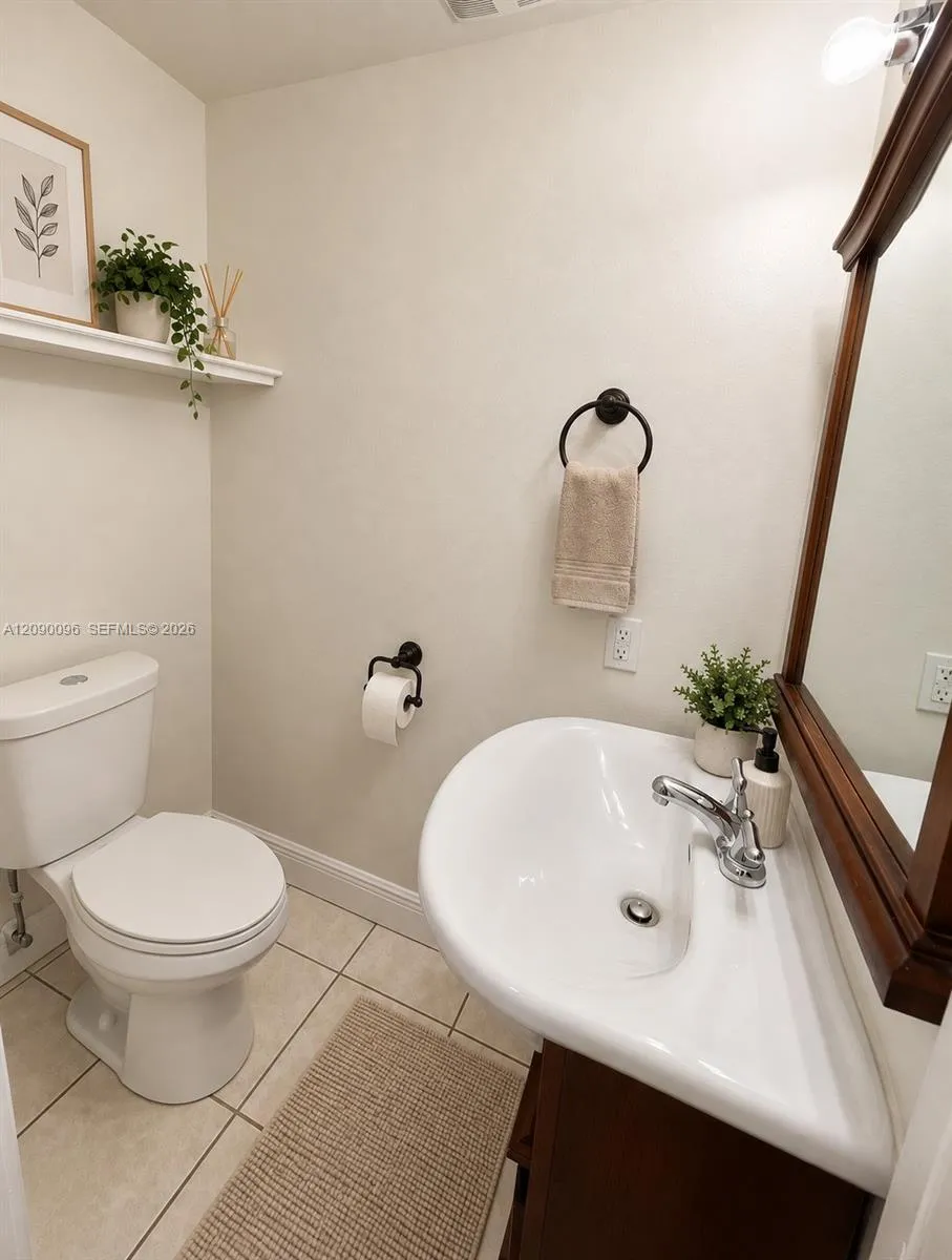 5600 NW 6th St #29 Miami, FL 33126
