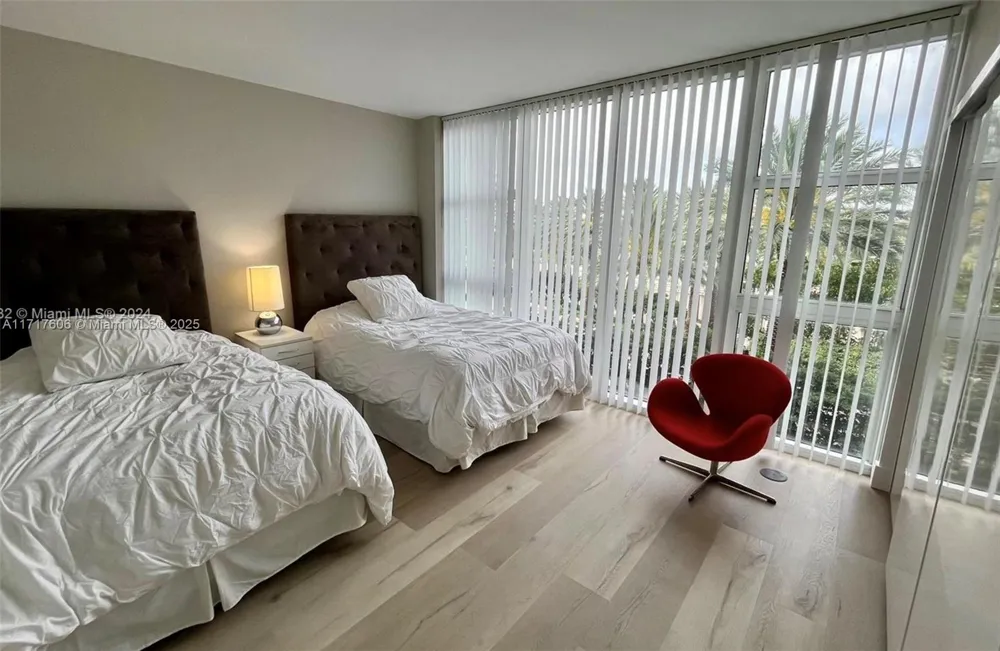 10275 Collins Ave #331 Bal Harbour, FL 33154