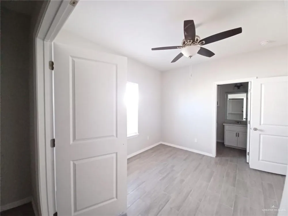 1630 Playa Drive #4 Weslaco, TX 78596
