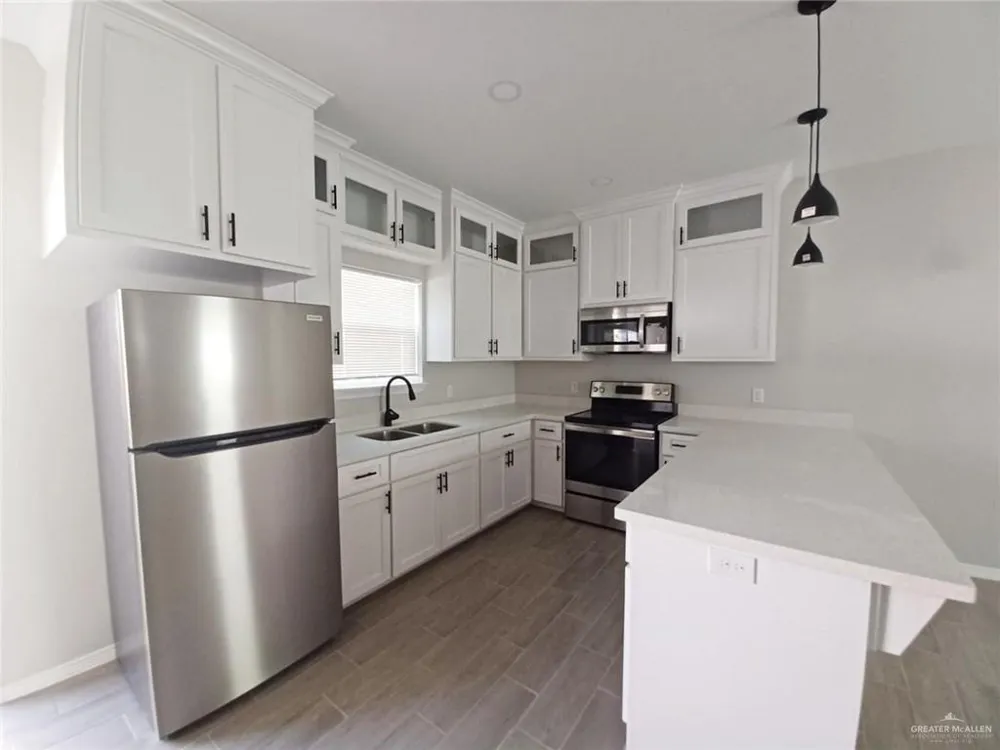 1630 Playa Drive #4 Weslaco, TX 78596