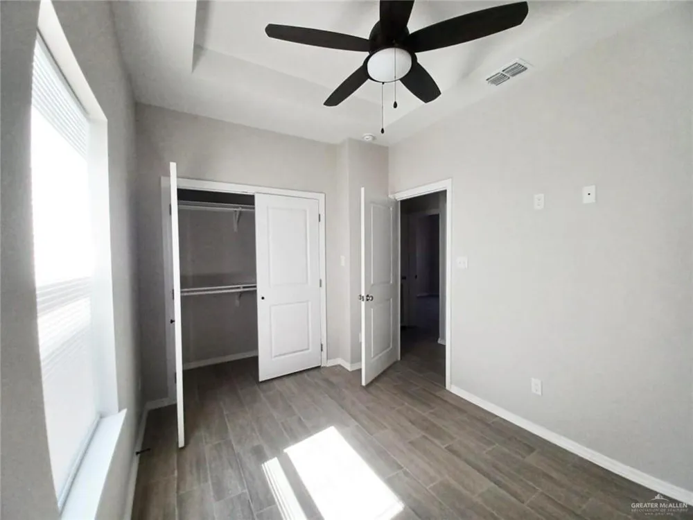 1630 Playa Drive #4 Weslaco, TX 78596