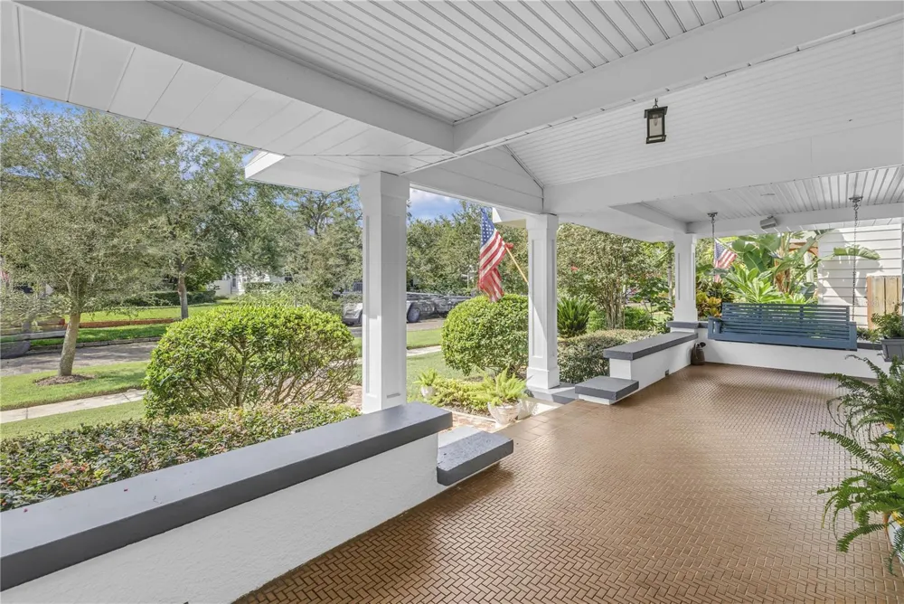 445 18TH AVENUE NE St Petersburg, FL 33704