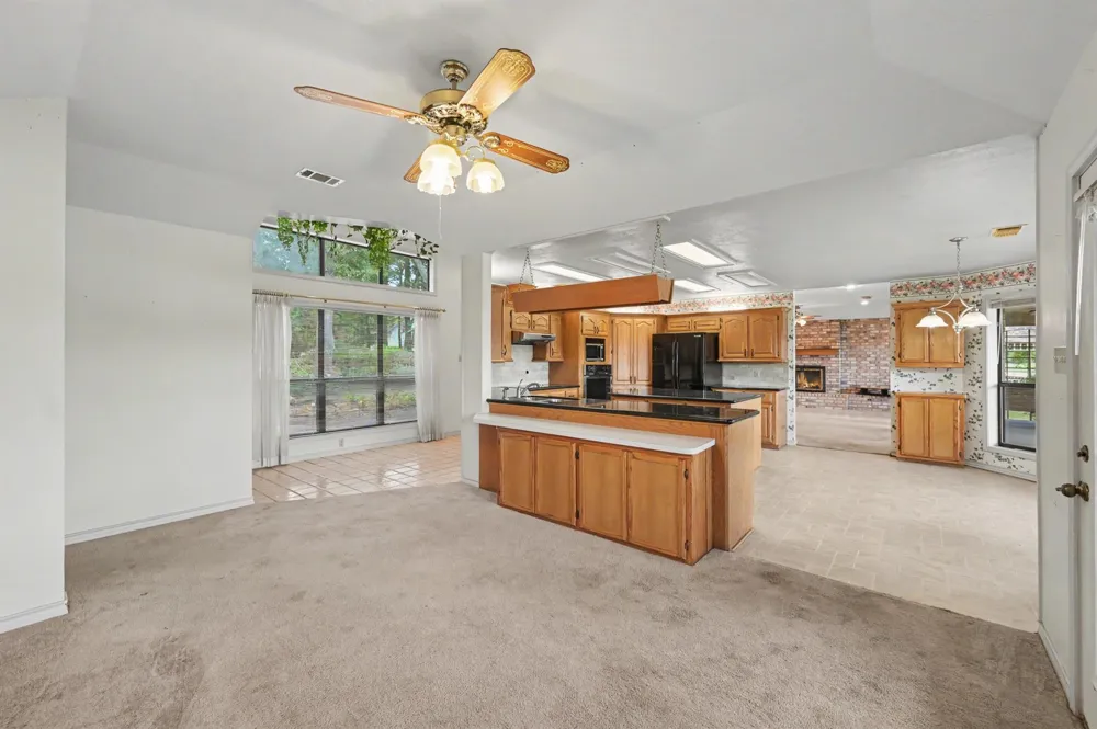 98 Glenheath Trinity, TX 75862