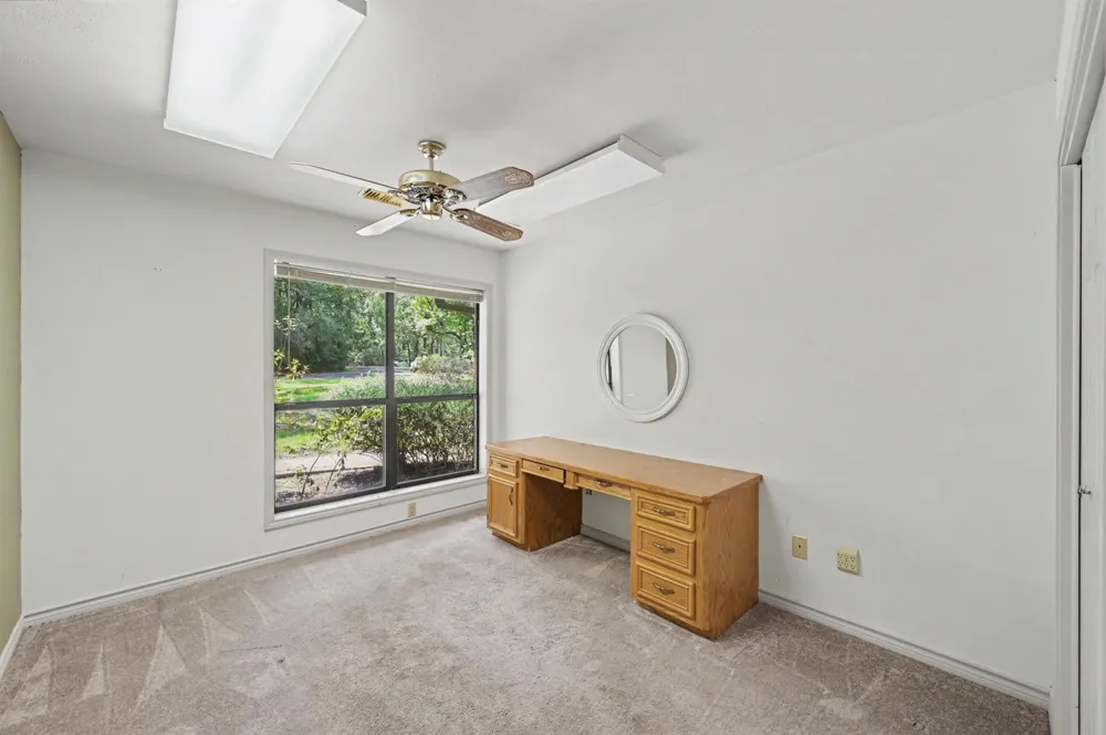 98 Glenheath Trinity, TX 75862