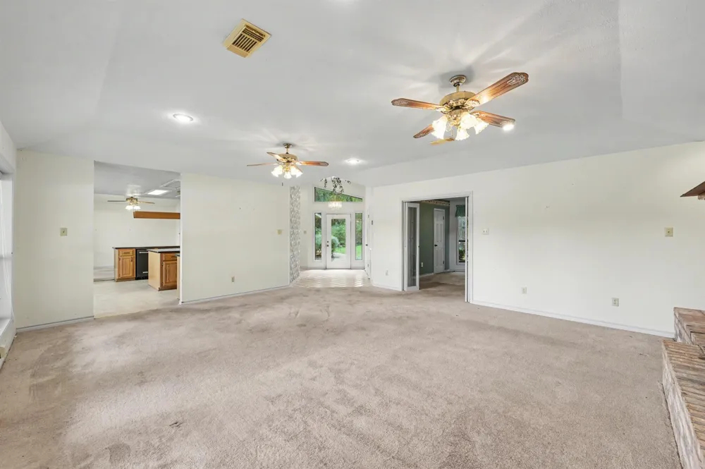 98 Glenheath Trinity, TX 75862