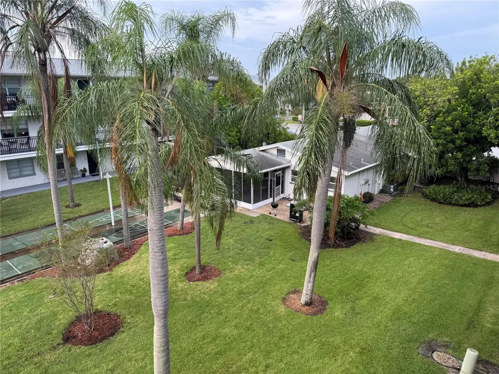 4050 4TH STREET #305 St Petersburg, FL 33703