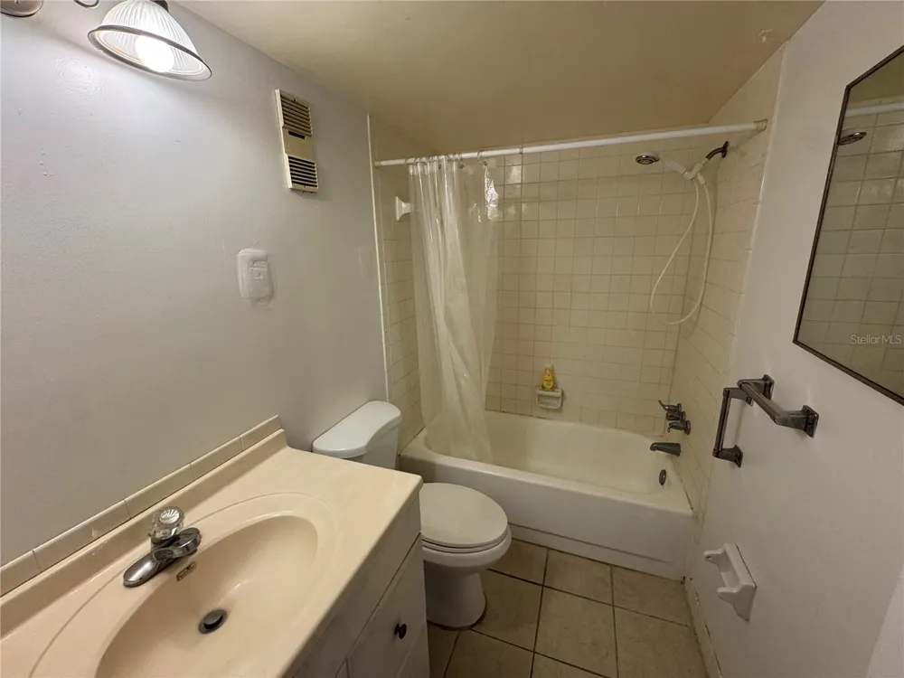 4050 4TH STREET #305 St Petersburg, FL 33703