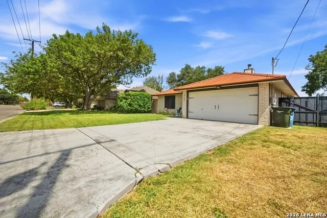 963 Seminole Dr New Braunfels, TX 78130