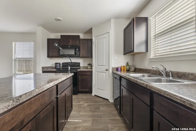 8106 Autares Square San Antonio, TX 78252
