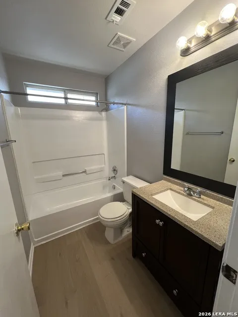 15822 MANES GRV San Antonio, TX 78247