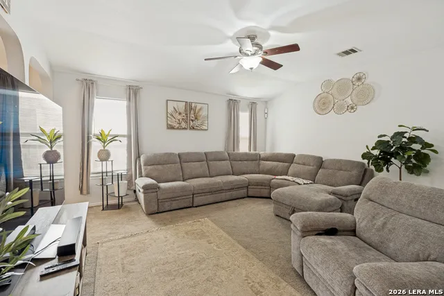 15822 MANES GRV San Antonio, TX 78247