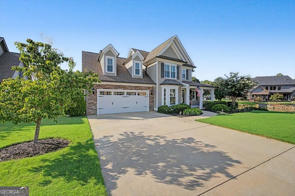38 Grove Park CIR Cartersville, GA 30120