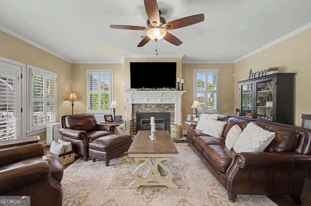 38 Grove Park CIR Cartersville, GA 30120