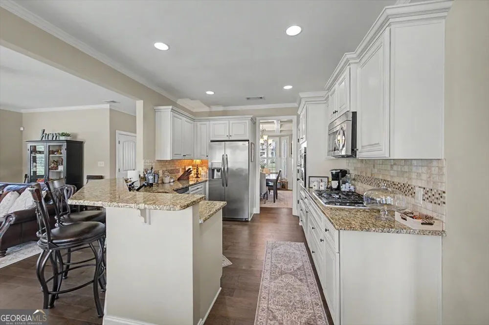 38 Grove Park CIR Cartersville, GA 30120