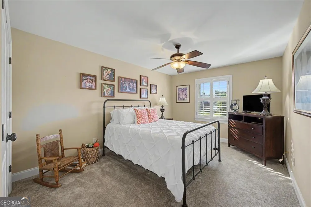 38 Grove Park CIR Cartersville, GA 30120