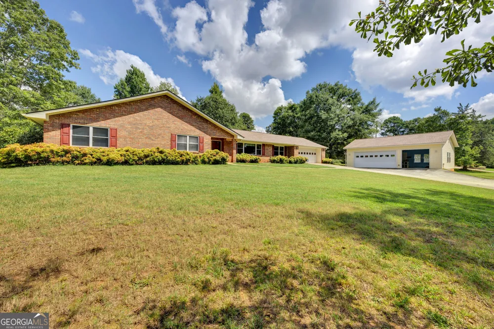 234 Glad Dale DR SE Conyers, GA 30094