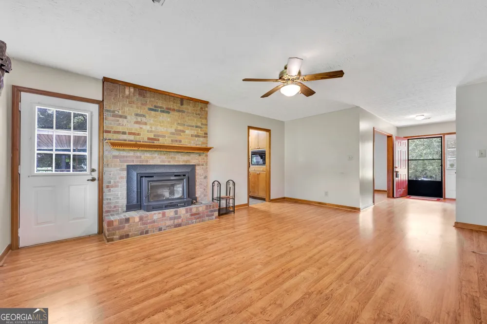234 Glad Dale DR SE Conyers, GA 30094