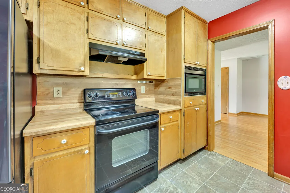 234 Glad Dale DR SE Conyers, GA 30094