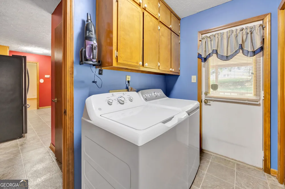 234 Glad Dale DR SE Conyers, GA 30094