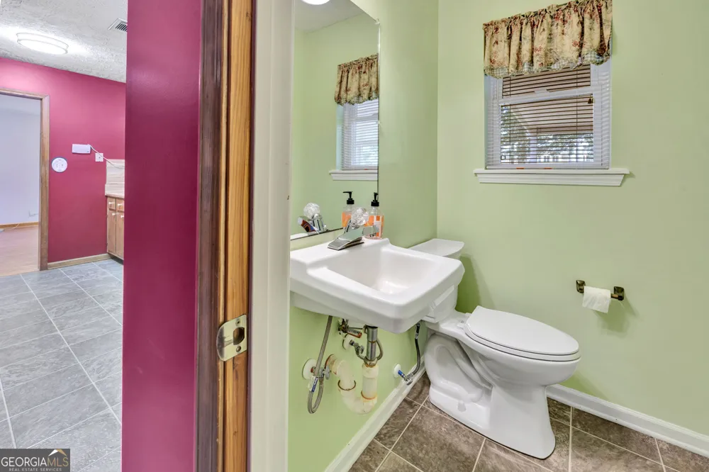 234 Glad Dale DR SE Conyers, GA 30094