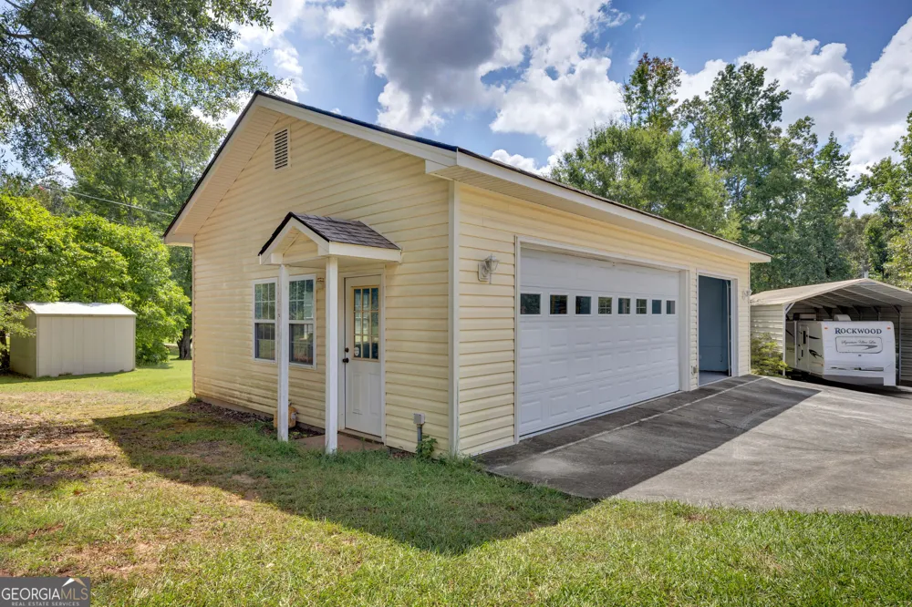 234 Glad Dale DR SE Conyers, GA 30094