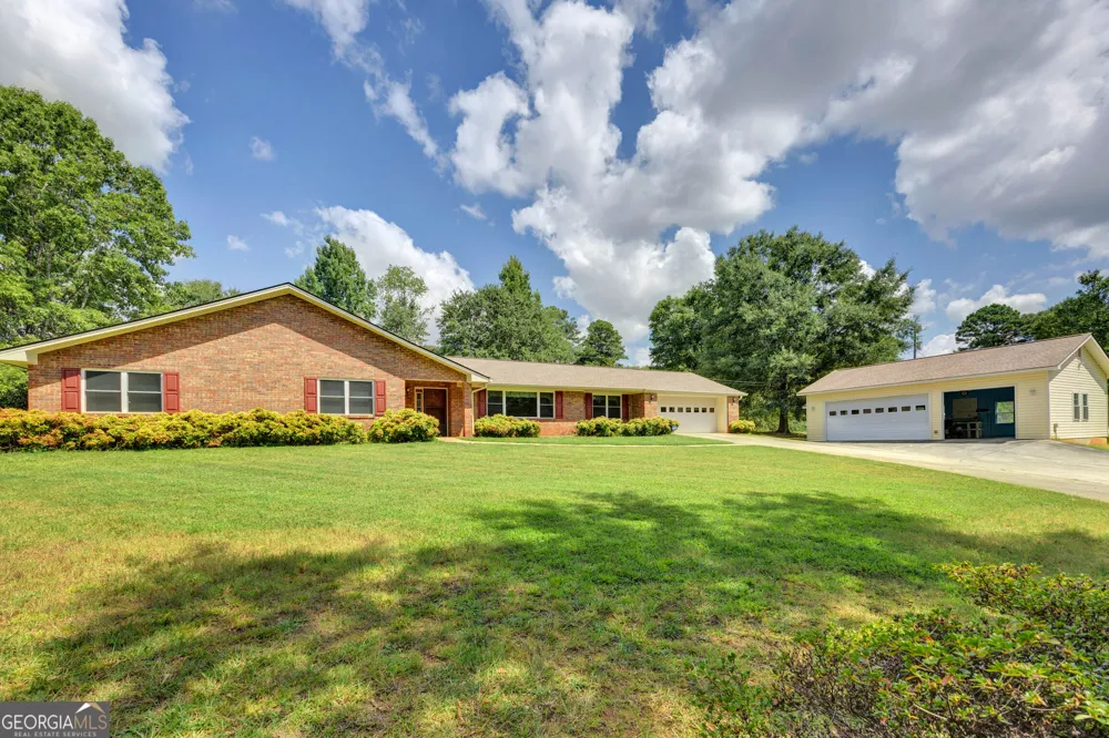 234 Glad Dale DR SE Conyers, GA 30094