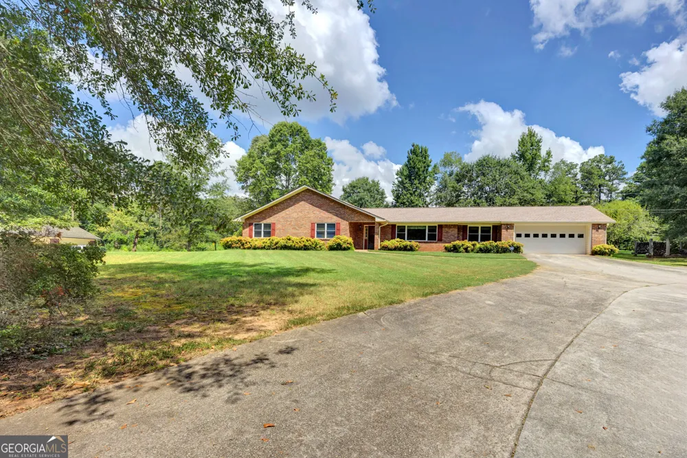 234 Glad Dale DR SE Conyers, GA 30094