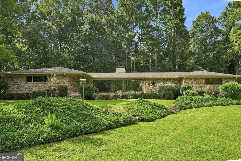 245 Plantation RD Fayetteville, GA 30214