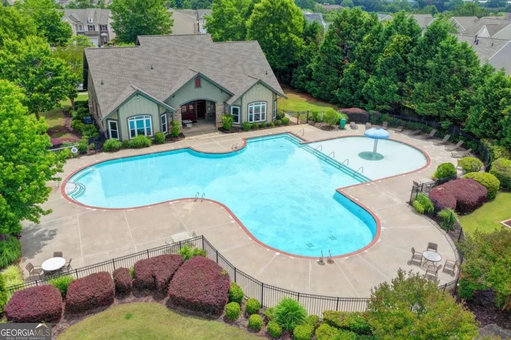 2152 Executive DR Duluth, GA 30096