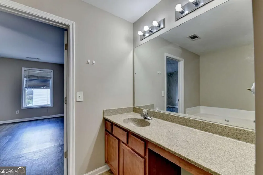 2152 Executive DR Duluth, GA 30096