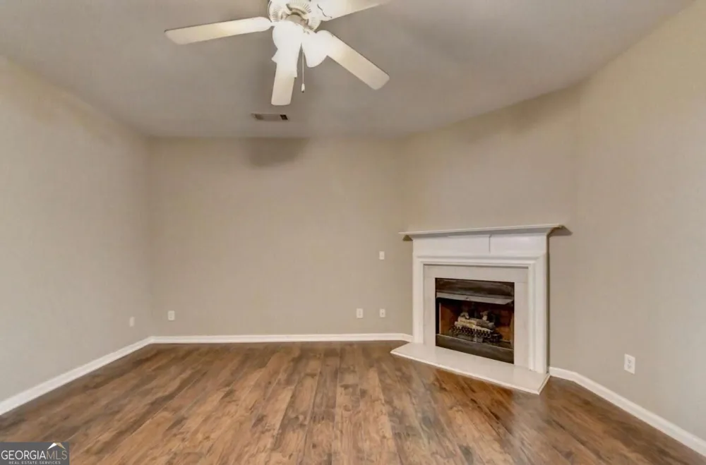 2152 Executive DR Duluth, GA 30096