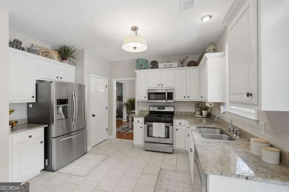 940 River Cove DR Dacula, GA 30019