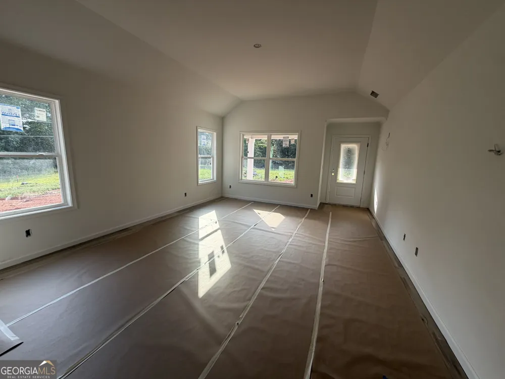 73 Whatley RD Griffin, GA 30224