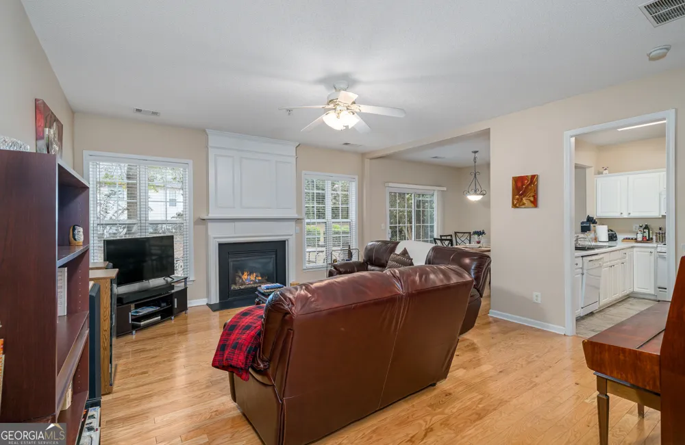 129 Regent PL Woodstock, GA 30188