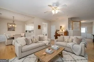 129 Regent PL Woodstock, GA 30188