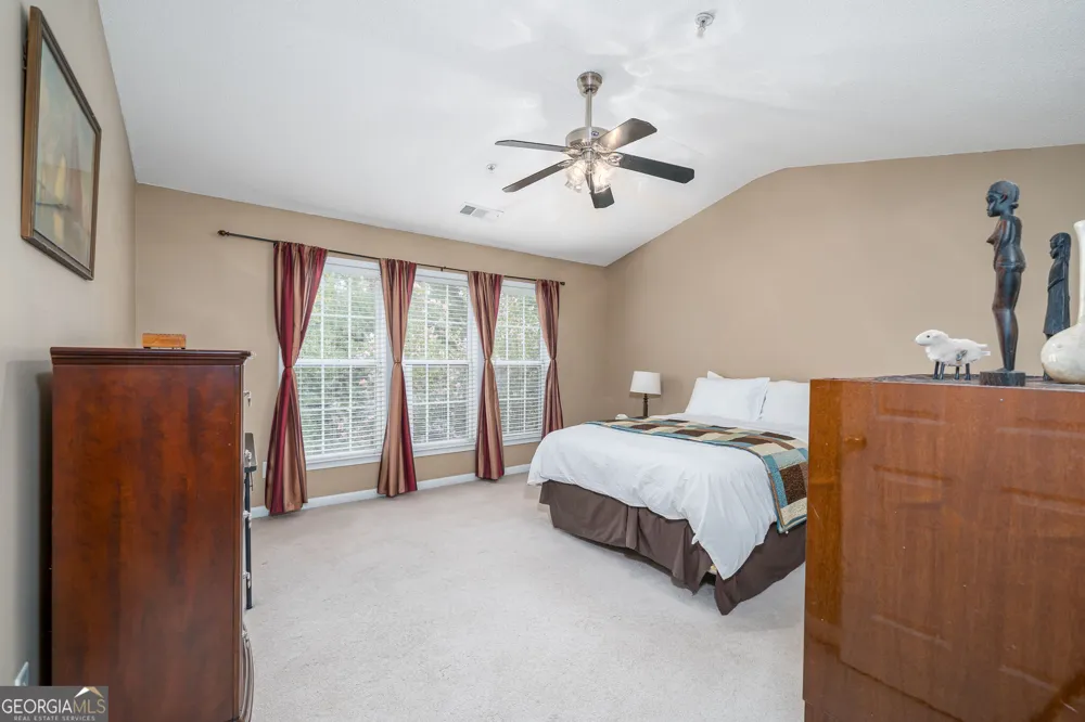 129 Regent PL Woodstock, GA 30188