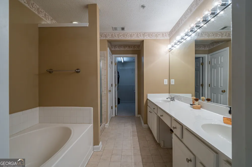 129 Regent PL Woodstock, GA 30188
