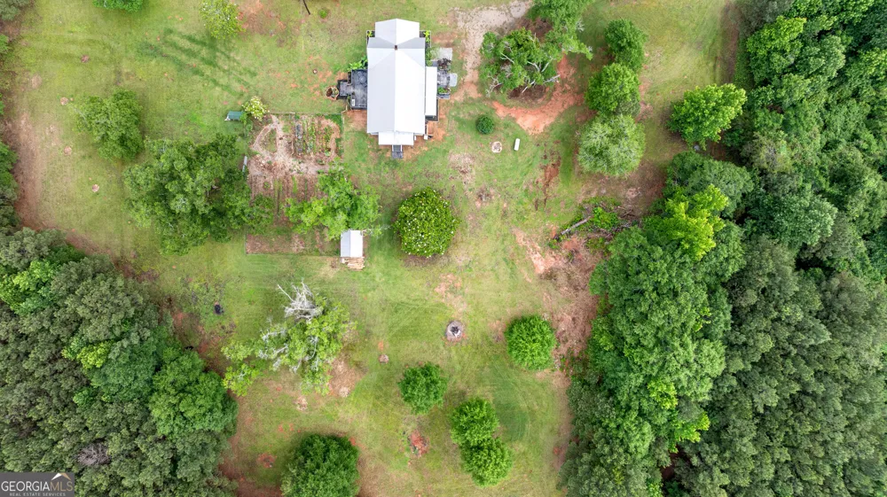 1329 Standing Rock RD Senoia, GA 30276