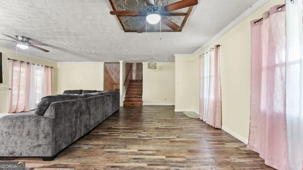 301 Briarwood DR Calhoun, GA 30701