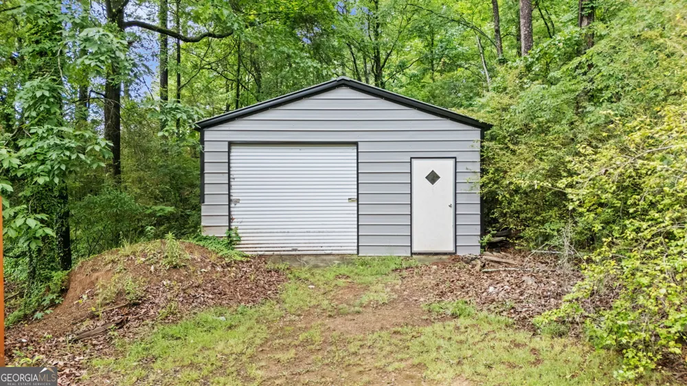 301 Briarwood DR Calhoun, GA 30701