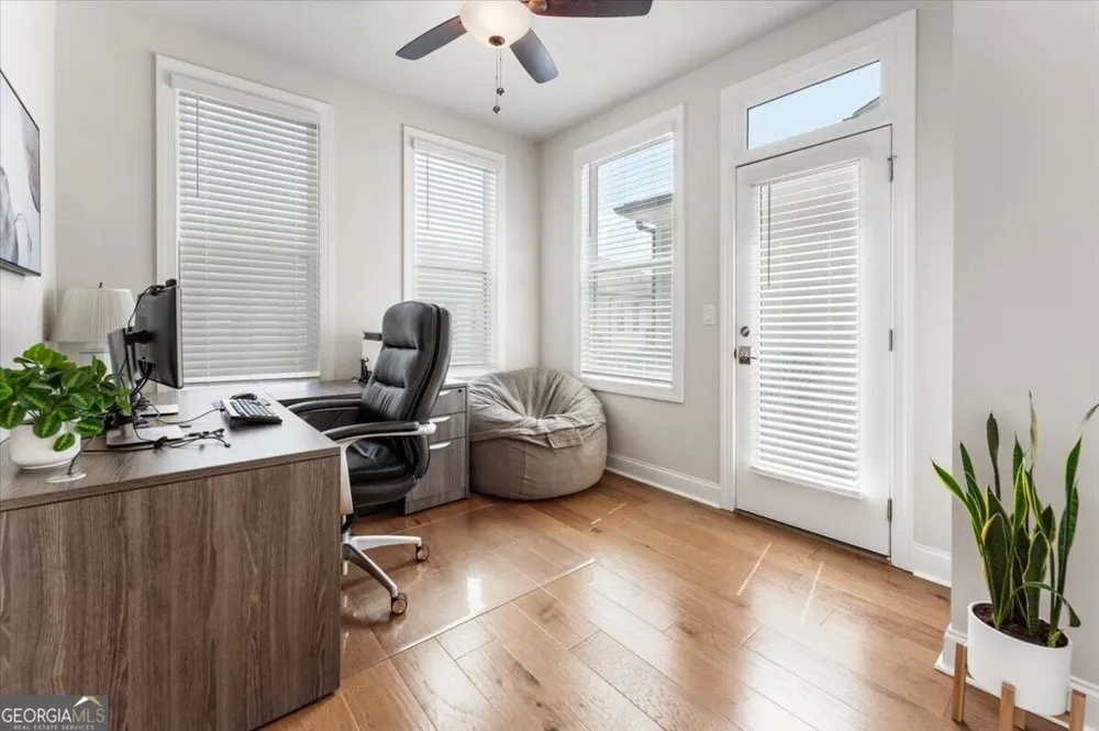 124 Everley WALK Alpharetta, GA 30009