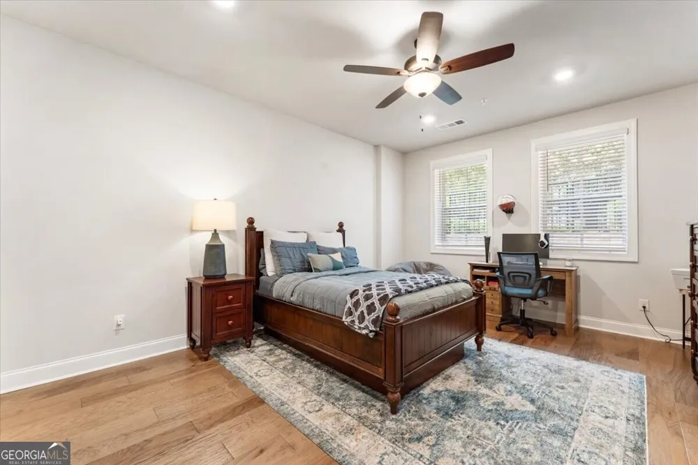 124 Everley WALK Alpharetta, GA 30009