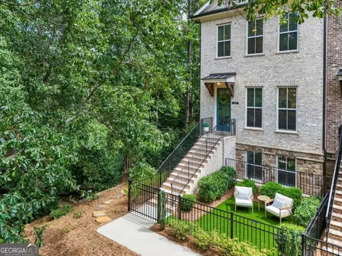 124 Everley WALK