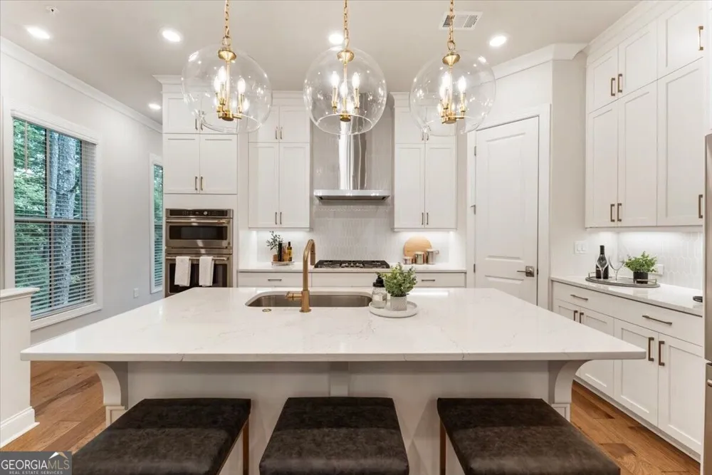 124 Everley WALK Alpharetta, GA 30009