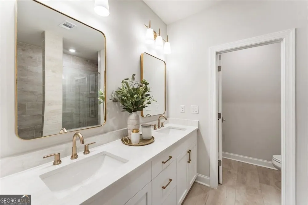 124 Everley WALK Alpharetta, GA 30009