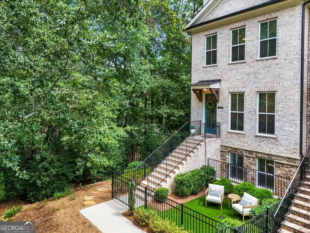 124 Everley WALK Alpharetta, GA 30009