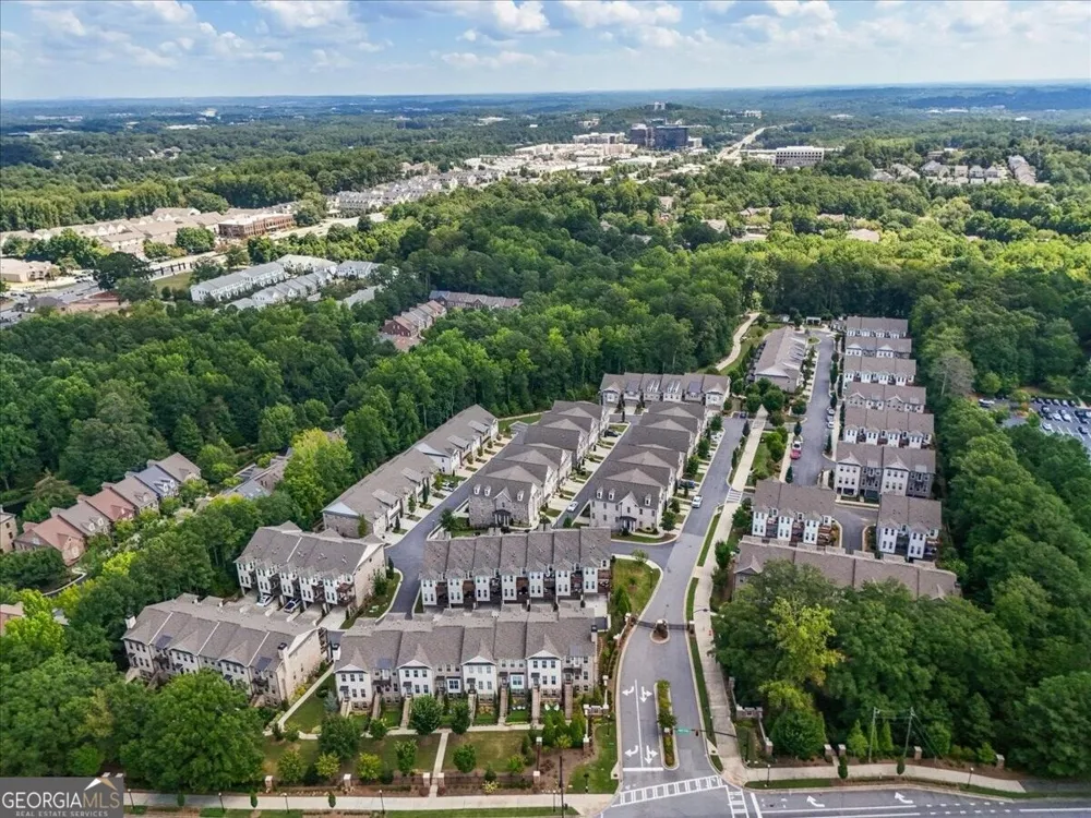124 Everley WALK Alpharetta, GA 30009