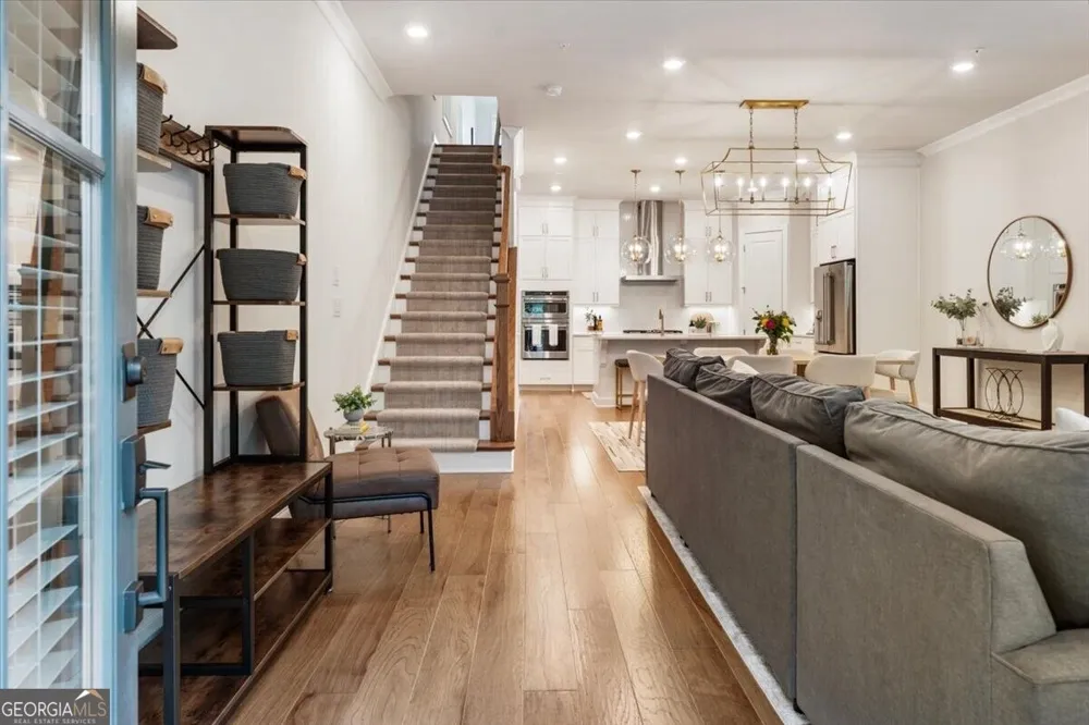 124 Everley WALK Alpharetta, GA 30009