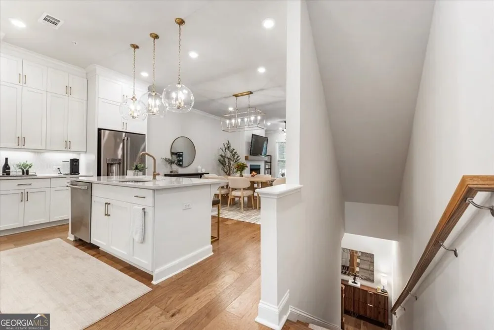 124 Everley WALK Alpharetta, GA 30009