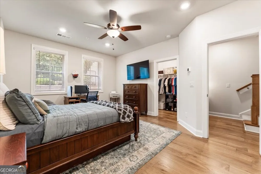124 Everley WALK Alpharetta, GA 30009